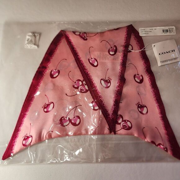 NWT COACH CS594 CHERRY SILK DIAMOND SCARF PINK/RED - Picture 1 of 2